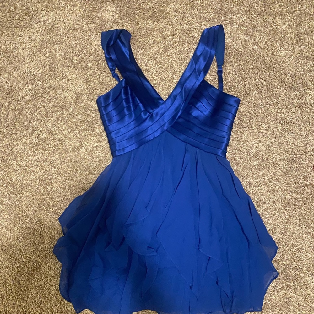 BCBGMAXAZRIA royal blue cocktail dress size 0